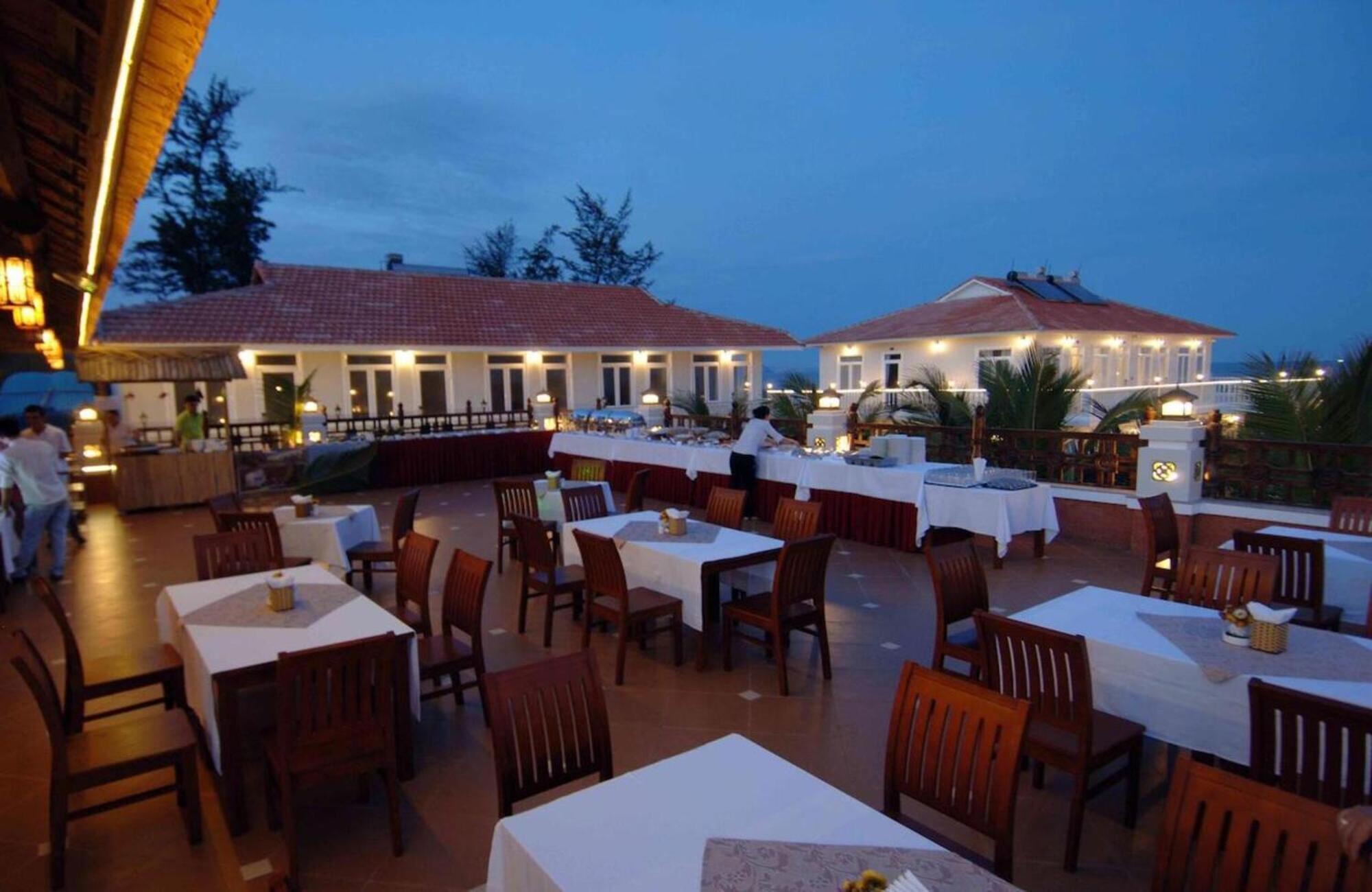 Saigon Emerald Beach Resort Фан Тиет Екстериор снимка
