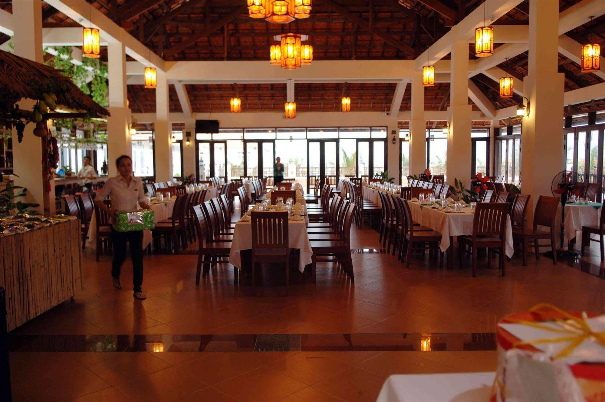 Saigon Emerald Beach Resort Фан Тиет Екстериор снимка